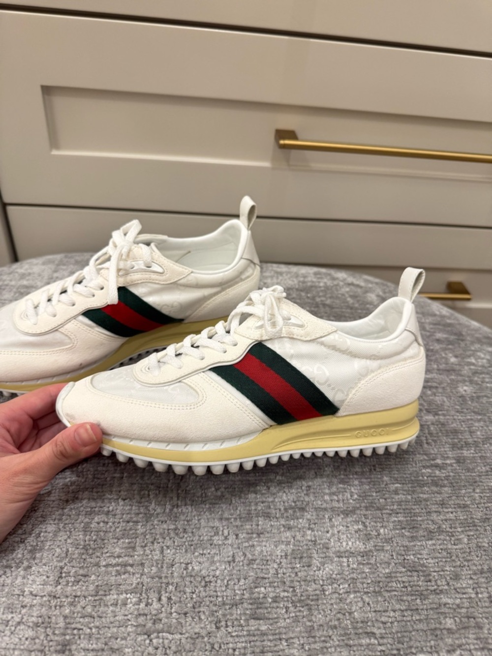 Gucci White Low-Top Sneakers with Red & Green Web
